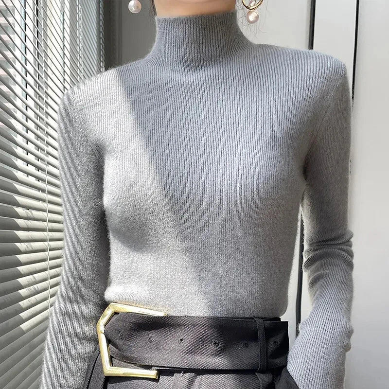 Women's Lightweight Knitted Autumn Sweater
