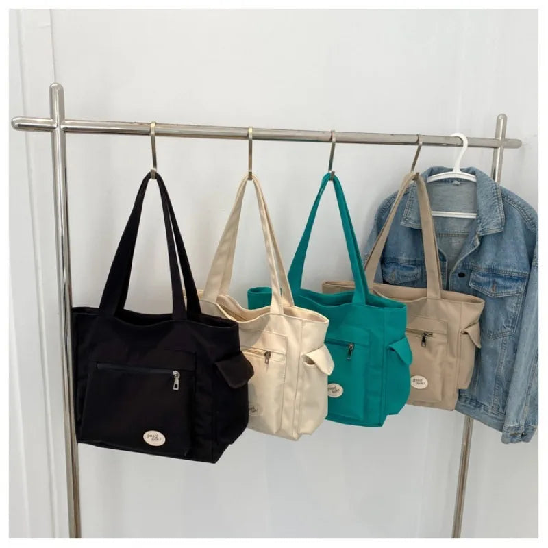 Große Damenmode-Studententasche